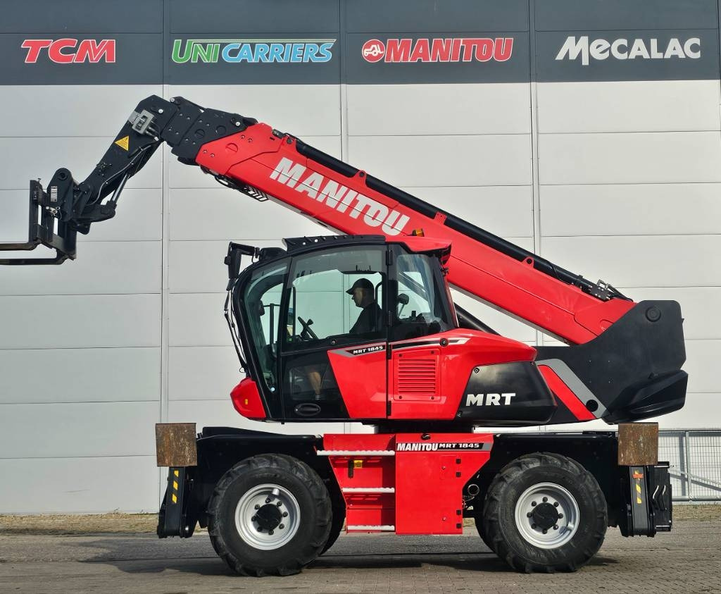 Manitou MRT 1845 VISION 360 115D ST5 S1 - Teleszkópos rakodó: 2 kép. Manitou MRT 1845 VISION 360 115D ST5 S1 - Teleszkópos rakodó: 2 kép.