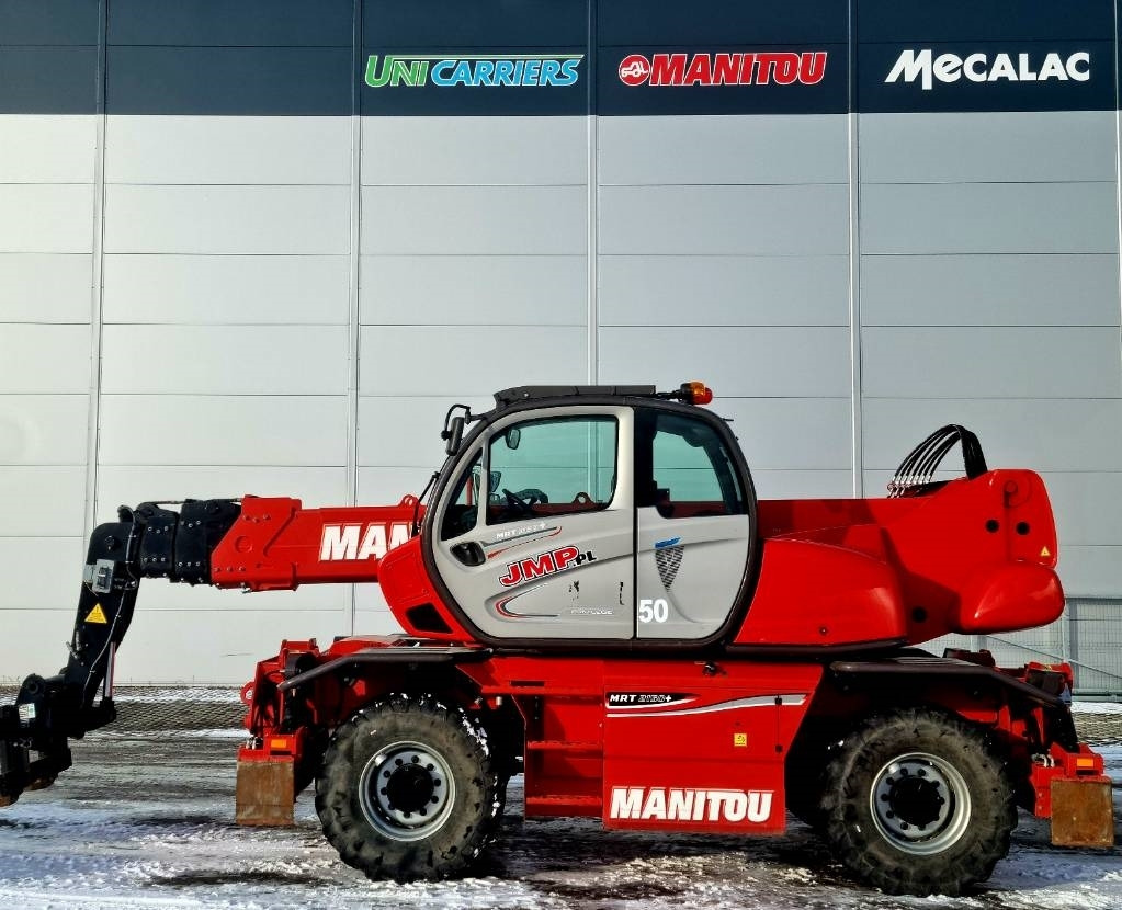 Manitou MRT 2150 PRIVILEGE Plus - Teleszkópos rakodó: 2 kép. Manitou MRT 2150 PRIVILEGE Plus - Teleszkópos rakodó: 2 kép.