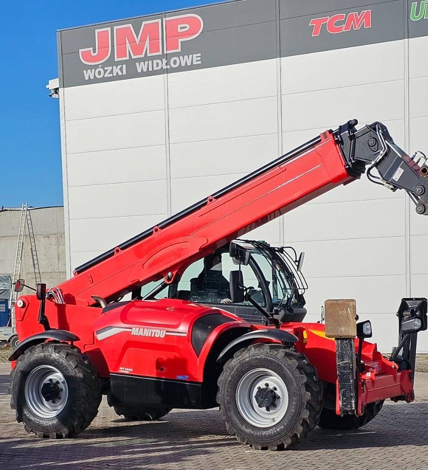 Manitou MT 1440 EASY 75D ST5 S1 - Teleszkópos rakodó: 2 kép. Manitou MT 1440 EASY 75D ST5 S1 - Teleszkópos rakodó: 2 kép.