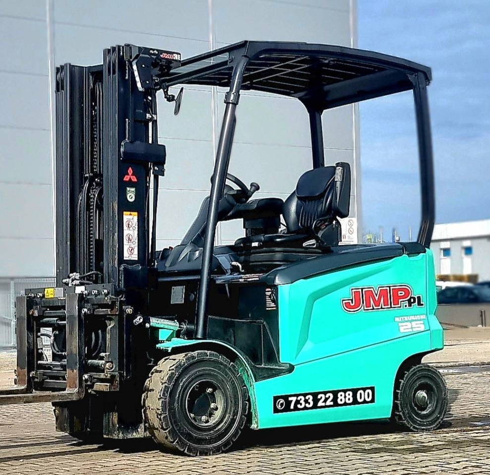 Mitsubishi FB25CN - Elektromos targonca: 2 kép. Mitsubishi FB25CN - Elektromos targonca: 2 kép.