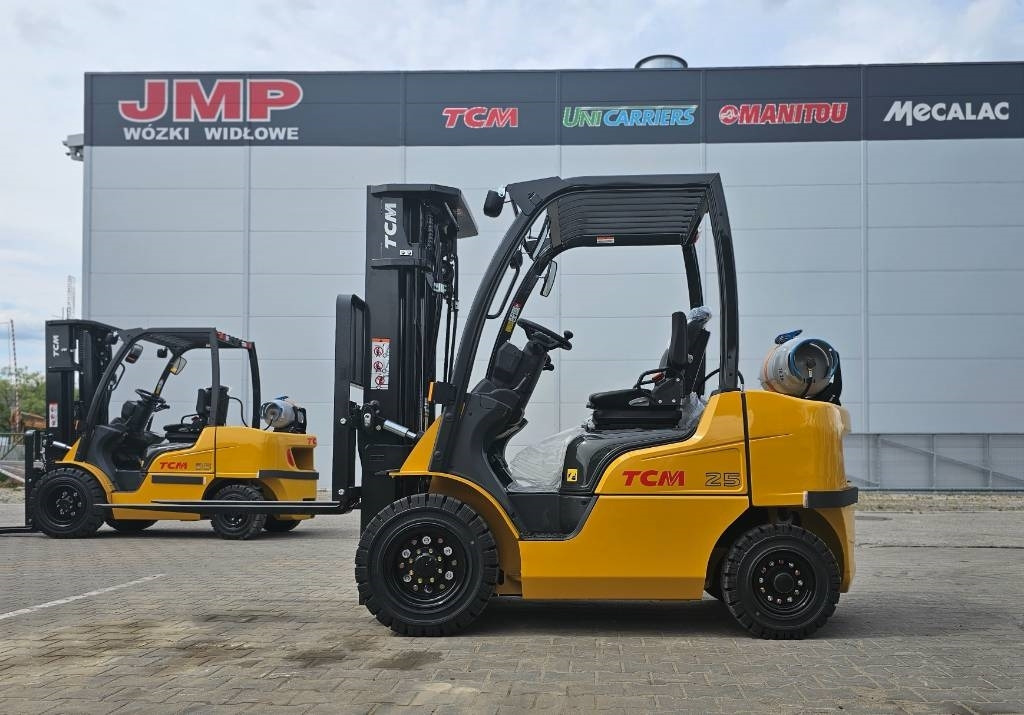 TCM FGE25-E2 UNUSED TRIPLEX 4700mm - Gázüzemű targonca: 4 kép. TCM FGE25-E2 UNUSED TRIPLEX 4700mm - Gázüzemű targonca: 4 kép.