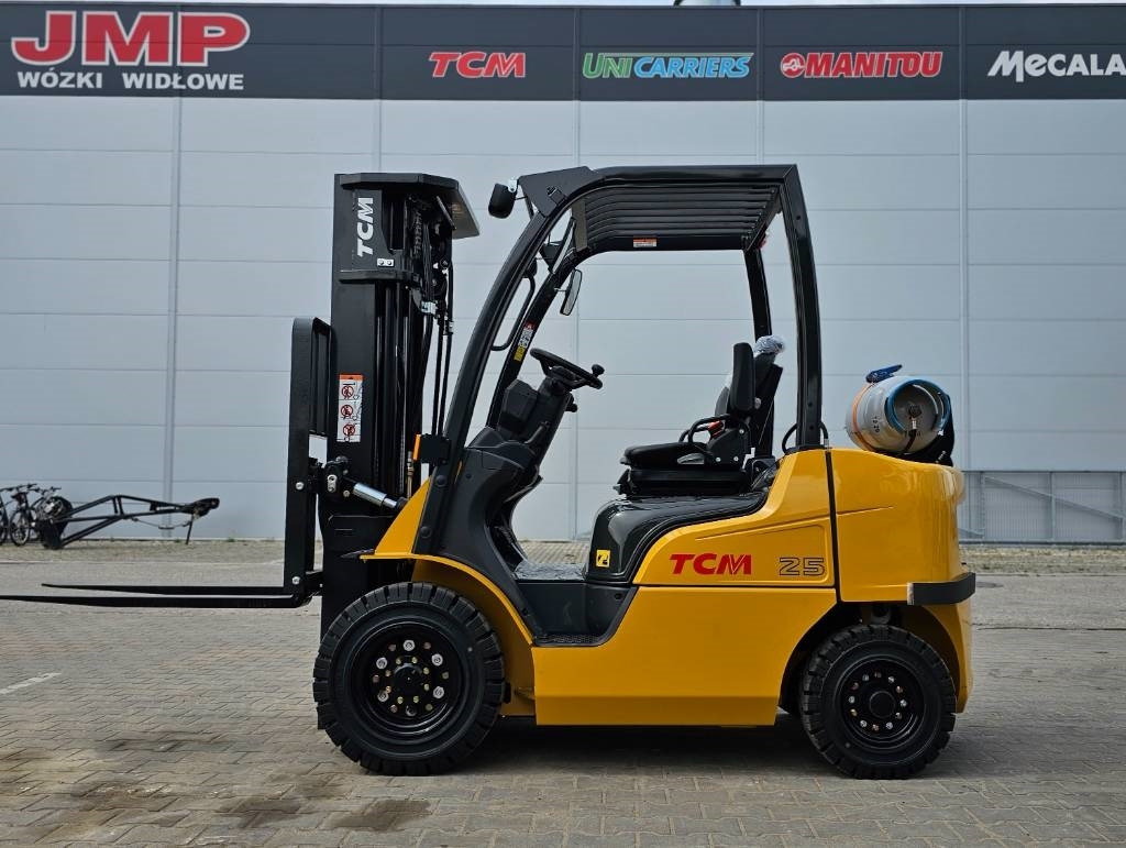 TCM FGE25-E2 UNUSED TRIPLEX 4700mm - Gázüzemű targonca: 5 kép. TCM FGE25-E2 UNUSED TRIPLEX 4700mm - Gázüzemű targonca: 5 kép.