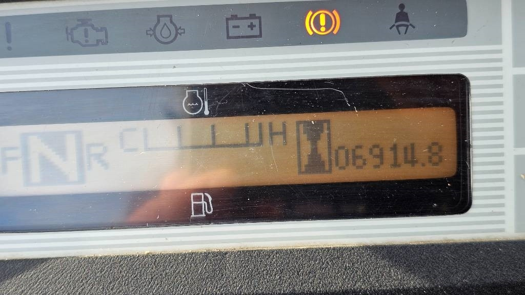 UniCarriers DX 18 P1D1A18LQ - Gázüzemű targonca: 5 kép. UniCarriers DX 18 P1D1A18LQ - Gázüzemű targonca: 5 kép.