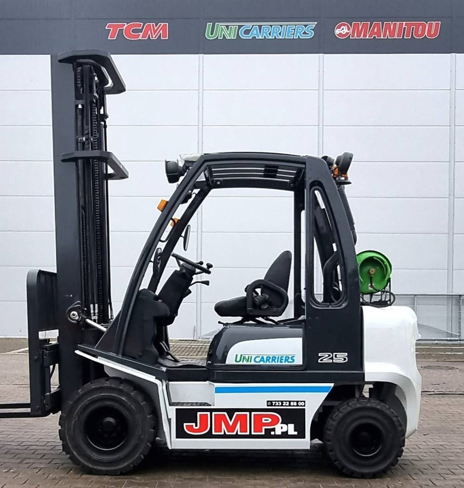 UniCarriers U1D2A25LQ DX25 - Gázüzemű targonca: 3 kép. UniCarriers U1D2A25LQ DX25 - Gázüzemű targonca: 3 kép.