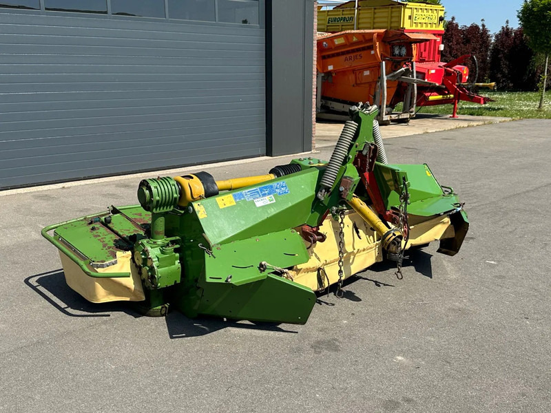 Krone Easy Cut 32 CV F - Fűkasza: 4 kép. Krone Easy Cut 32 CV F - Fűkasza: 4 kép.