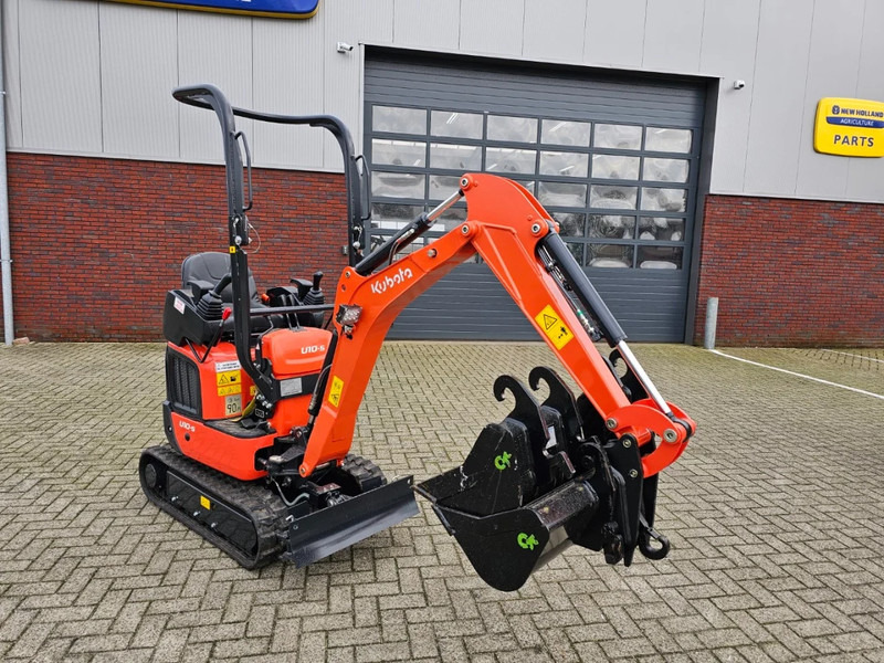 Kubota KX019-4 - Minikotró: 4 kép. Kubota KX019-4 - Minikotró: 4 kép.