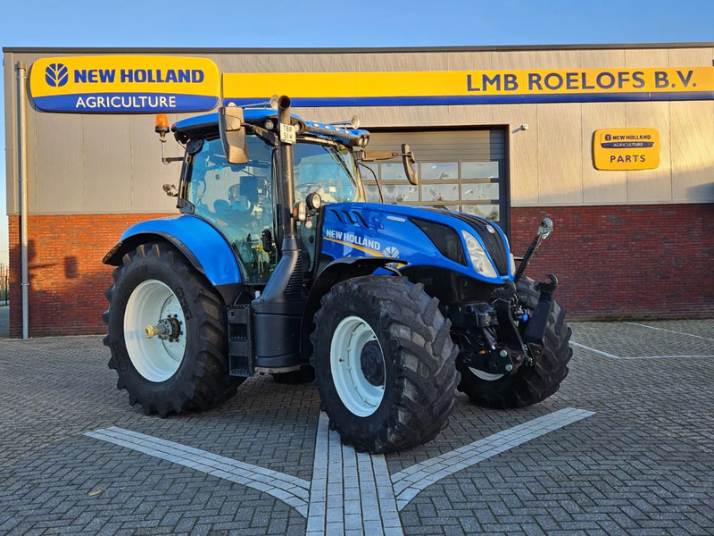 New Holland T6.175 Dynamic command - Traktor: 1 kép. New Holland T6.175 Dynamic command - Traktor: 1 kép.