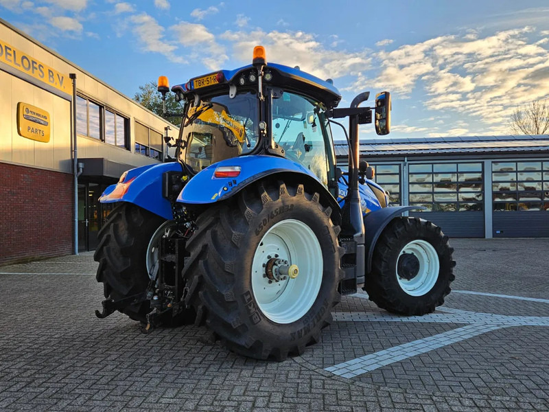 New Holland T6.175 Dynamic command - Traktor: 3 kép. New Holland T6.175 Dynamic command - Traktor: 3 kép.