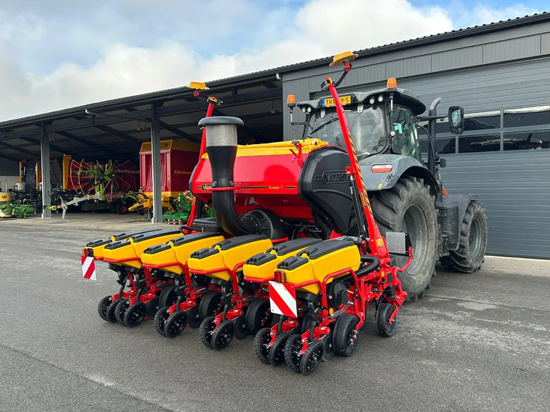 Vaderstad Tempo V 6 - Vetőgép: 3 kép. Vaderstad Tempo V 6 - Vetőgép: 3 kép.