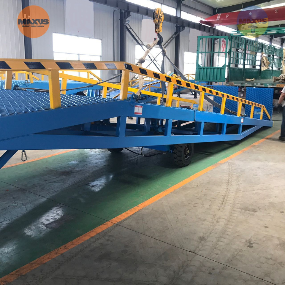 Maxus NEW mobile loading ramp with a capacity of 10 tons - Rakodó rámpa: 1 kép. Maxus NEW mobile loading ramp with a capacity of 10 tons - Rakodó rámpa: 1 kép.