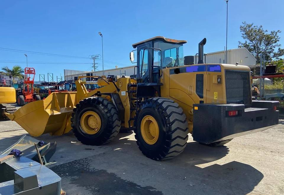 NEW CAT Caterpillar 7 TON Loader Warranty up to 10 YEARS НОВА Копарка CAT Caterpillar 7 ТОН Гарантія до 10 РОКІВ NOWA Ładowarka CAT Caterpillar 7 TON Gwarancja do 10 LAT - Gumikerekes homlokrakodó: 4 kép. NEW CAT Caterpillar 7 TON Loader Warranty up to 10 YEARS НОВА Копарка CAT Caterpillar 7 ТОН Гарантія до 10 РОКІВ NOWA Ładowarka CAT Caterpillar 7 TON Gwarancja do 10 LAT - Gumikerekes homlokrakodó: 4 kép.