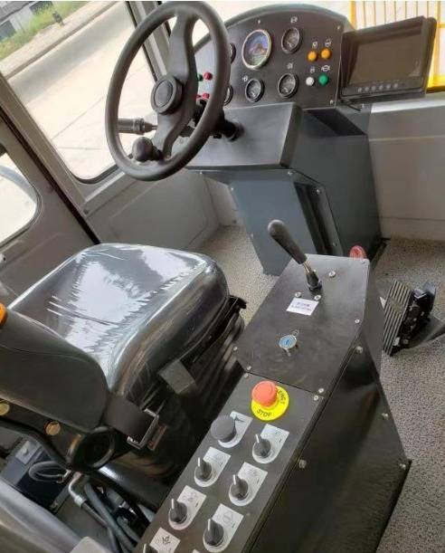 NEW MAXUS 30 TON Compactor Warranty up to 10 YEARS НОВИЙ КОМПАКТОР MAXUS 30 ТОН Гарантія до 10 РОКІВ NOWY KOMPAKTOR MAXUS 30 TON Gwarancja do 10 LAT - Talajtömörítő: 5 kép. NEW MAXUS 30 TON Compactor Warranty up to 10 YEARS НОВИЙ КОМПАКТОР MAXUS 30 ТОН Гарантія до 10 РОКІВ NOWY KOMPAKTOR MAXUS 30 TON Gwarancja do 10 LAT - Talajtömörítő: 5 kép.