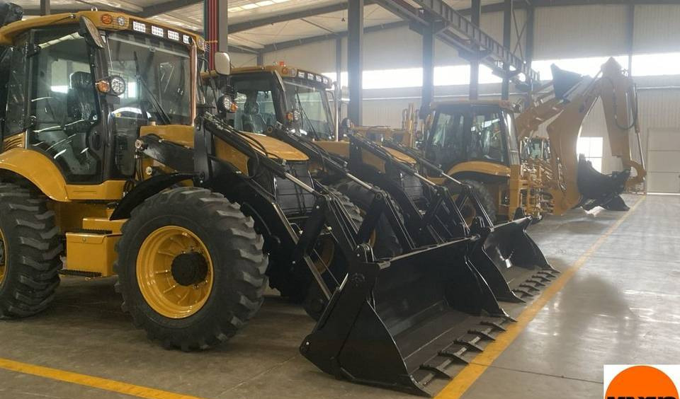 NEW MAXUS 4CX Backhoe Loader Warranty up to 10 YEARS НОВА Копарко-Навантажувач MAXUS 4CX Гарантія до 10 РОКІВ NOWA Koparko Ładowarka MAXUS 4CX Gwarancja do 10 LAT - Kotrórakodó: 3 kép. NEW MAXUS 4CX Backhoe Loader Warranty up to 10 YEARS НОВА Копарко-Навантажувач MAXUS 4CX Гарантія до 10 РОКІВ NOWA Koparko Ładowarka MAXUS 4CX Gwarancja do 10 LAT - Kotrórakodó: 3 kép.