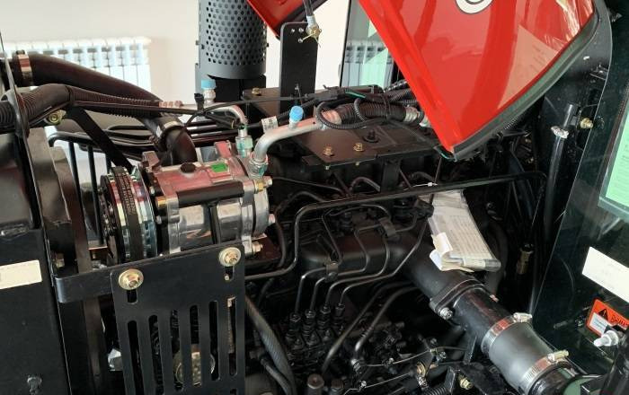 NEW MAXUS 55 HP 4x4 Tractor Euro 5 Warranty up to 10 YEARS | НОВИЙ MAXUS 55 К.с. 4x4 Трактор Євро 5 Гарантія до 10 РОКІВ - Traktor: 4 kép. NEW MAXUS 55 HP 4x4 Tractor Euro 5 Warranty up to 10 YEARS | НОВИЙ MAXUS 55 К.с. 4x4 Трактор Євро 5 Гарантія до 10 РОКІВ - Traktor: 4 kép.