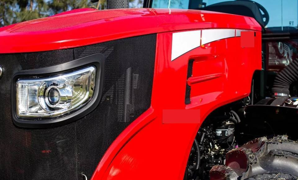 NEW MAXUS X130X HP 4x4 Tractor Euro 5 Warranty up to 10 YEARS | НОВИЙ MAXUS X130X К.с. 4x4 Трактор Євро 5 Гарантія до 10 РОКІВ - Traktor: 2 kép. NEW MAXUS X130X HP 4x4 Tractor Euro 5 Warranty up to 10 YEARS | НОВИЙ MAXUS X130X К.с. 4x4 Трактор Євро 5 Гарантія до 10 РОКІВ - Traktor: 2 kép.