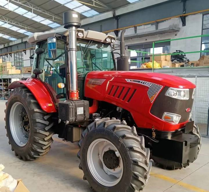 NEW Tractor 180 HP 4x4 MAXUS Warranty up to 10 Years НОВИЙ Трактор 180 К.с. 4x4 MAXUS Гарантія до 10 Років NOWY Ciągnik 180 KM 4x4 MAXUS Gwarancja do 10 LAT - Traktor: 2 kép. NEW Tractor 180 HP 4x4 MAXUS Warranty up to 10 Years НОВИЙ Трактор 180 К.с. 4x4 MAXUS Гарантія до 10 Років NOWY Ciągnik 180 KM 4x4 MAXUS Gwarancja do 10 LAT - Traktor: 2 kép.