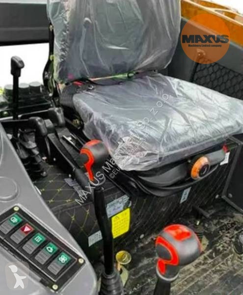 Maxus Ciągnik 70km 4x4 - Traktor: 4 kép. Maxus Ciągnik 70km 4x4 - Traktor: 4 kép.