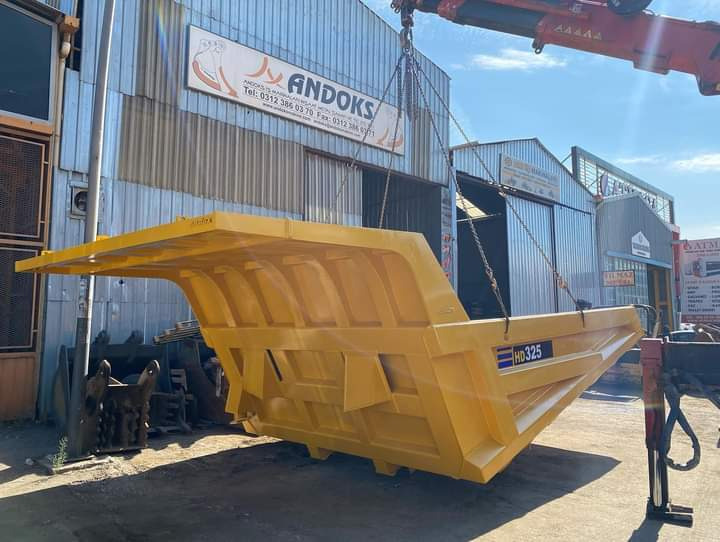 Dump truck - Dömper: 3 kép. Dump truck - Dömper: 3 kép.