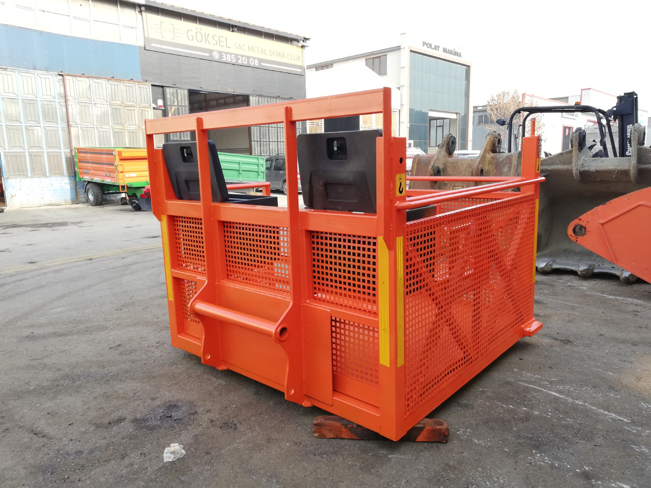 Manitou Basket attachment - Kanál - Bontó kotrógép: 3 kép. Manitou Basket attachment - Kanál - Bontó kotrógép: 3 kép.