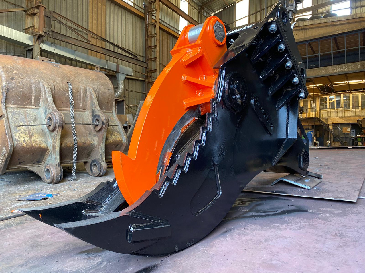 Cracker attacment - Roppantó olló - Építőipari gépek: 1 kép. Cracker attacment - Roppantó olló - Építőipari gépek: 1 kép.