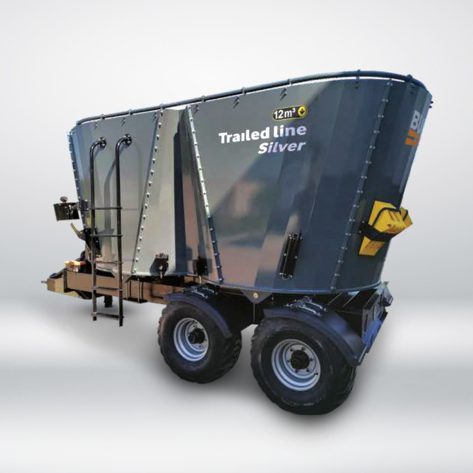 12 m3 Çekilir Yem Karma Makinesi - Etetőkocsi: 2 kép. 12 m3 Çekilir Yem Karma Makinesi - Etetőkocsi: 2 kép.