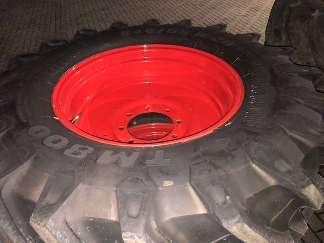 Új Gumiabroncsok és felnik - Mezőgazdasági gépek Trelleborg 650/65 R38 + 540/65 R28 TM800: 16 kép.