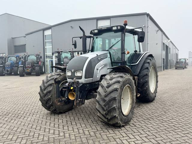 Valtra N141 hitech, Fronthef, Frontpto - Traktor: 5 kép. Valtra N141 hitech, Fronthef, Frontpto - Traktor: 5 kép.