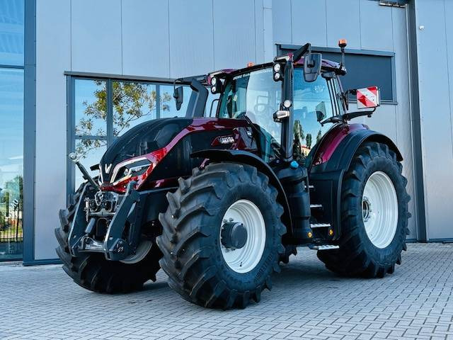 Valtra Q305 DEMO Super Compleet! - Traktor: 1 kép. Valtra Q305 DEMO Super Compleet! - Traktor: 1 kép.