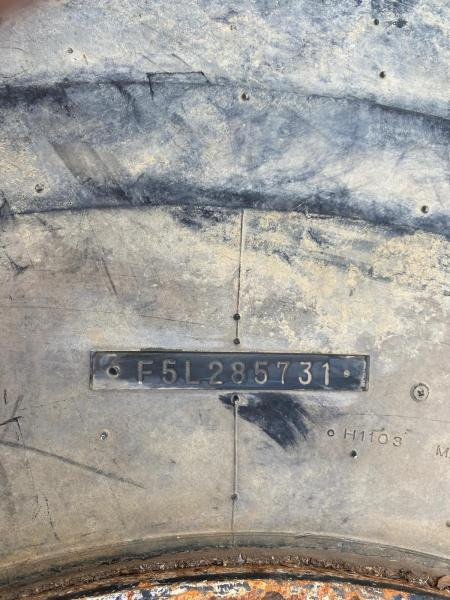 Új Gumiabroncs - Építőipari gépek Bridgestone: 7 kép.