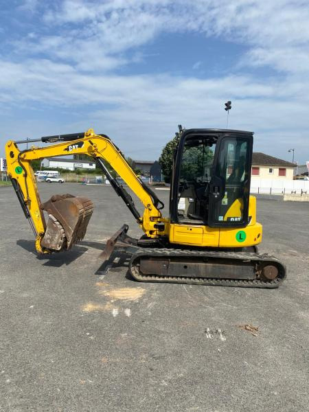 Caterpillar 305E - Minikotró: 3 kép. Caterpillar 305E - Minikotró: 3 kép.