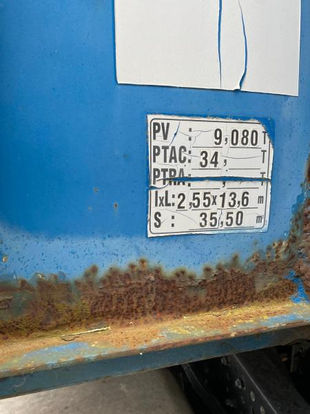 Fruehauf GT TRAILOR - Ponyvás félpótkocsi: 5 kép. Fruehauf GT TRAILOR - Ponyvás félpótkocsi: 5 kép.