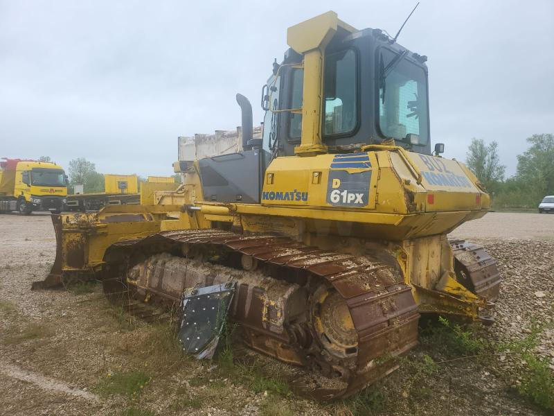 Komatsu D61PX-15 - Buldózer: 4 kép. Komatsu D61PX-15 - Buldózer: 4 kép.