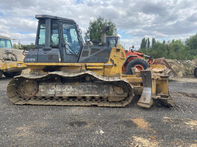 Komatsu D61PX - Buldózer: 4 kép. Komatsu D61PX - Buldózer: 4 kép.