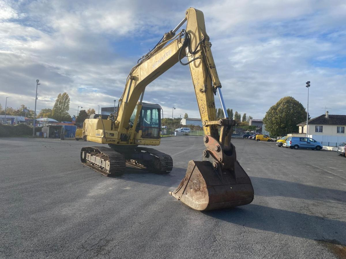Komatsu PC210NLC-7 - Lánctalpas kotró: 1 kép. Komatsu PC210NLC-7 - Lánctalpas kotró: 1 kép.