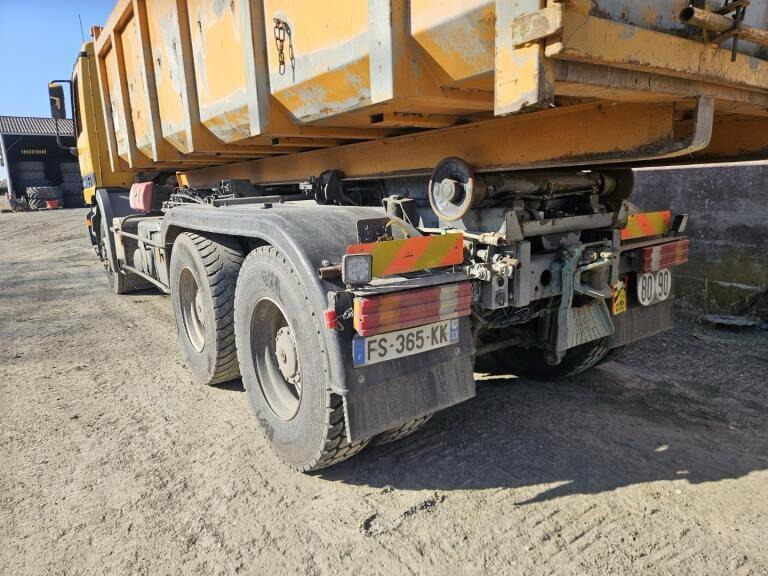 Mercedes Actros 2631 - Billenőplatós teherautó: 3 kép. Mercedes Actros 2631 - Billenőplatós teherautó: 3 kép.