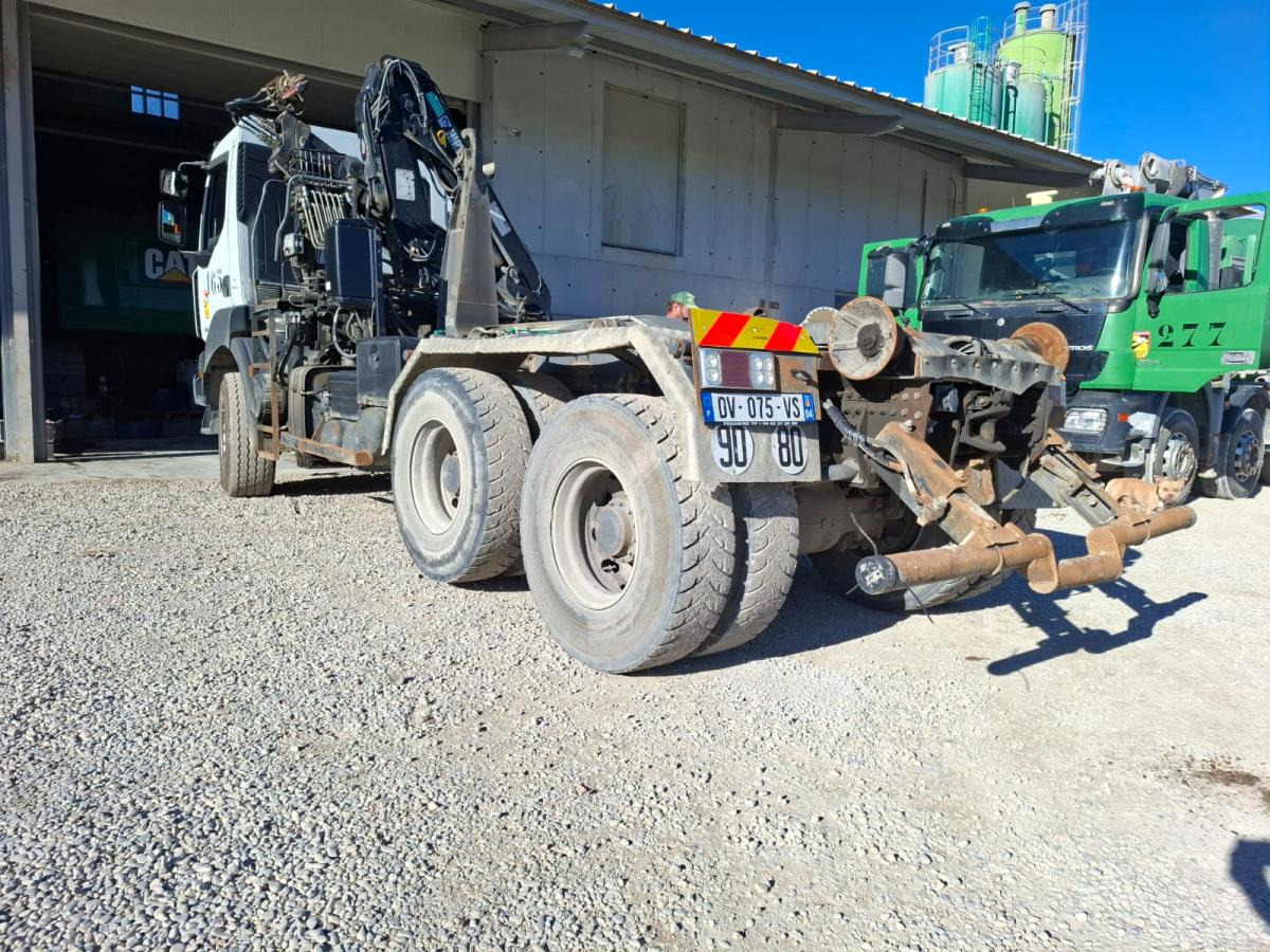 Renault 370 DXI - Horgos rakodó teherautó, Darus autó: 5 kép. Renault 370 DXI - Horgos rakodó teherautó, Darus autó: 5 kép.