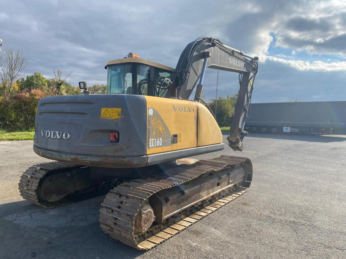 Volvo EC160 - Lánctalpas kotró: 4 kép. Volvo EC160 - Lánctalpas kotró: 4 kép.