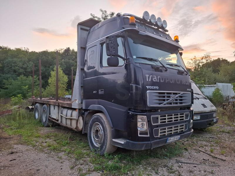 Volvo FH16 - 610 - Platós teherautó: 5 kép. Volvo FH16 - 610 - Platós teherautó: 5 kép.