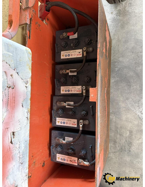 Onbekend merken JLG 3969 - Villás targonca: 4 kép. Onbekend merken JLG 3969 - Villás targonca: 4 kép.