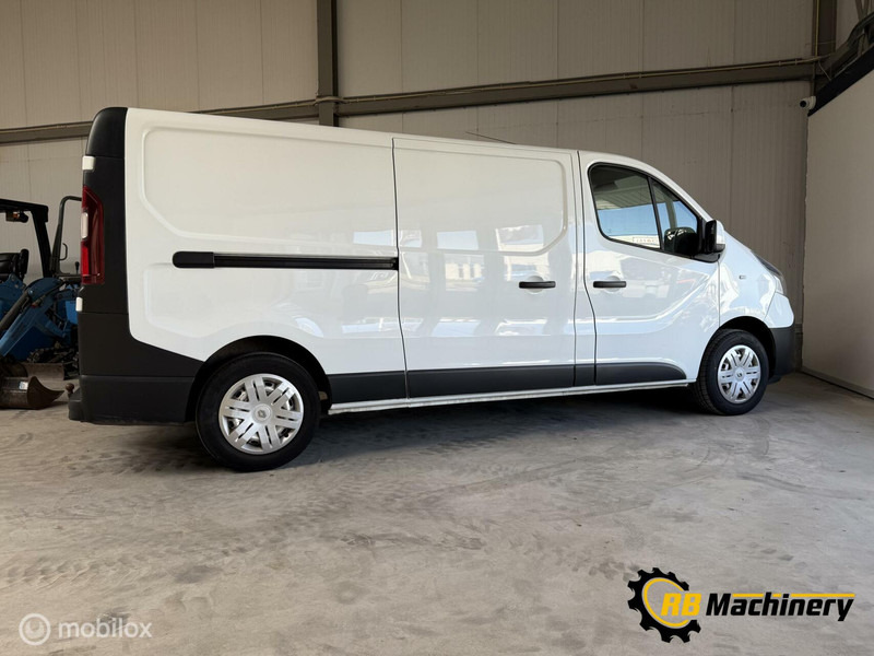 Renault Trafic bestel 1.6 dCi T29 L2H1 - Kis furgon: 4 kép. Renault Trafic bestel 1.6 dCi T29 L2H1 - Kis furgon: 4 kép.