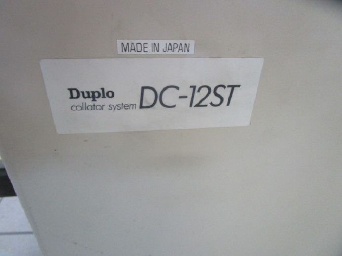 DUPLO ZUSAMMENTRAGTURM DC-1200 & DC-12ST - Nyomdagép: 4 kép. DUPLO ZUSAMMENTRAGTURM DC-1200 & DC-12ST - Nyomdagép: 4 kép.