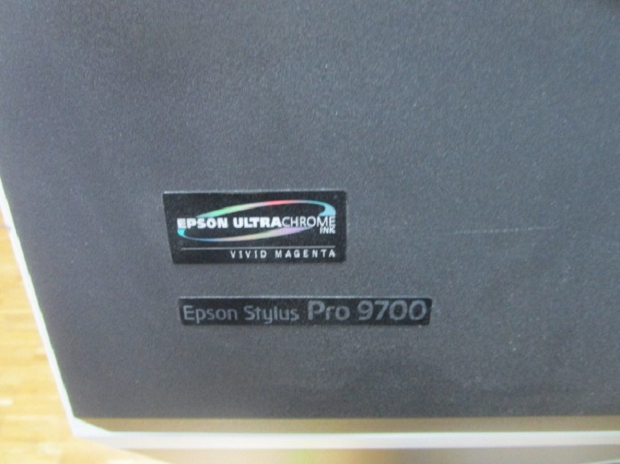 EPSON STYLUS PRO 9700 - Digitális nyomdagép: 4 kép. EPSON STYLUS PRO 9700 - Digitális nyomdagép: 4 kép.