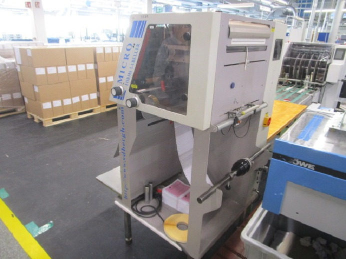 MICRO-FORMS LABELLER 18S (Klebt Etiketten auf Bogen) - Nyomdagép: 2 kép. MICRO-FORMS LABELLER 18S (Klebt Etiketten auf Bogen) - Nyomdagép: 2 kép.