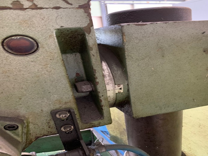 STÄNDERBOHRMASCHINE RF-40HC - Nyomdagép: 5 kép. STÄNDERBOHRMASCHINE RF-40HC - Nyomdagép: 5 kép.