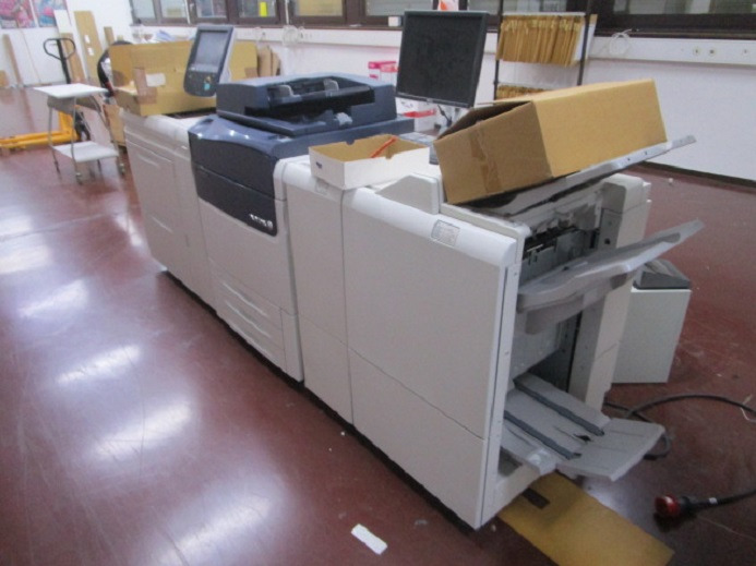 XEROX VERSANT 180 PRESS - Digitális nyomdagép: 3 kép. XEROX VERSANT 180 PRESS - Digitális nyomdagép: 3 kép.