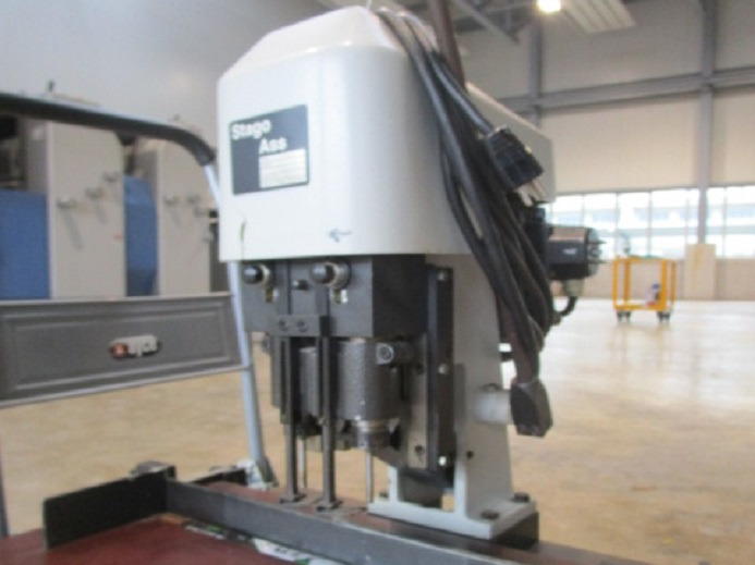 ZWEISPINDELBOHRMASCHINE STAGO ASS 2005 - Nyomdagép: 1 kép. ZWEISPINDELBOHRMASCHINE STAGO ASS 2005 - Nyomdagép: 1 kép.