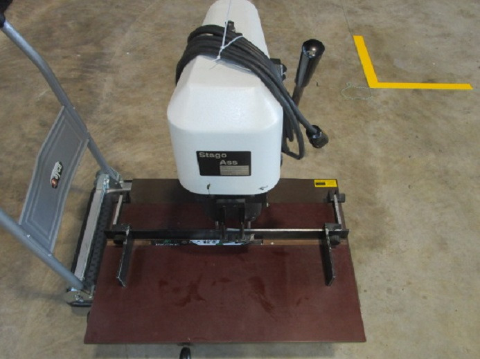 ZWEISPINDELBOHRMASCHINE STAGO ASS 2005 - Nyomdagép: 2 kép. ZWEISPINDELBOHRMASCHINE STAGO ASS 2005 - Nyomdagép: 2 kép.