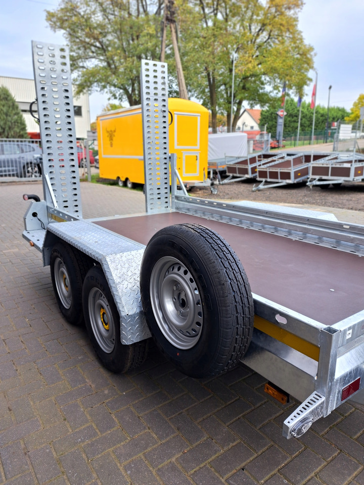 PRZYCZEPA LAWETA DO MINIKOPARKI Z NAJAZDAMI STALOWYMI, DMC 2700 KG / MINI EXCAVATOR TRANSPORTER TRAILER WITH STEEL RAMPS, DMC 2700 KG - Gépszállító utánfutó: 2 kép. PRZYCZEPA LAWETA DO MINIKOPARKI Z NAJAZDAMI STALOWYMI, DMC 2700 KG / MINI EXCAVATOR TRANSPORTER TRAILER WITH STEEL RAMPS, DMC 2700 KG - Gépszállító utánfutó: 2 kép.