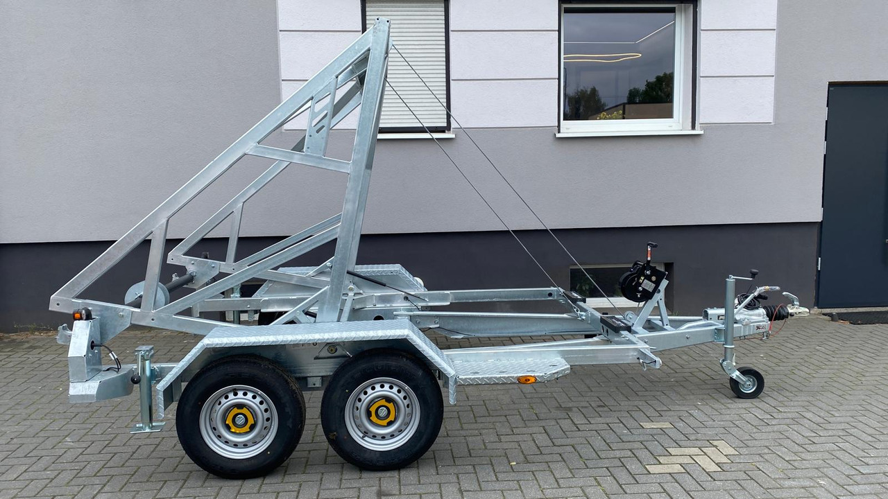 PRZYCZEPA WARK KABLOWA POD BĘBEN KABLOWY DMC 2700KG / WARK Cable Trailer for Cable Drum DMC 2700KG - Kábeldob szállító utánfutó: 4 kép. PRZYCZEPA WARK KABLOWA POD BĘBEN KABLOWY DMC 2700KG / WARK Cable Trailer for Cable Drum DMC 2700KG - Kábeldob szállító utánfutó: 4 kép.