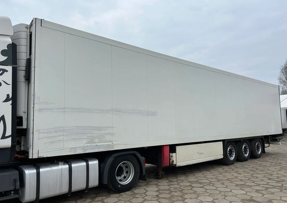 Krone CARRIER VECTOR 1550 / GRUBA ŚCIANA 7 CM / NOWE OPONY / 2017 ROK !! - Félpótkocsi hűtős: 4 kép. Krone CARRIER VECTOR 1550 / GRUBA ŚCIANA 7 CM / NOWE OPONY / 2017 ROK !! - Félpótkocsi hűtős: 4 kép.